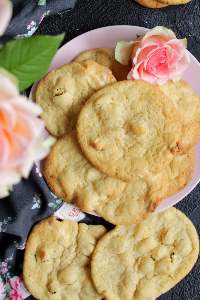 White Chocolate Macadamia Cookies a la Subway®