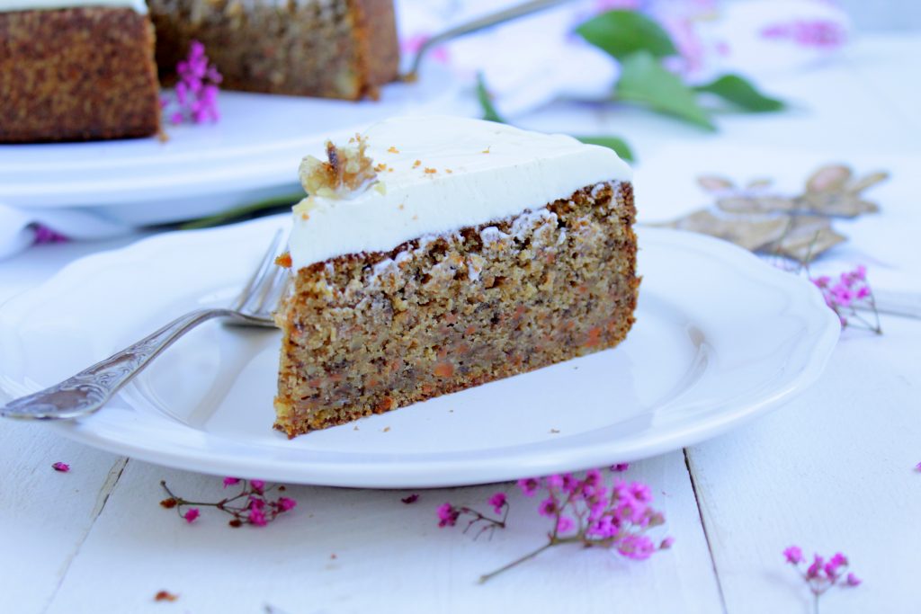 carrot cake, möhrenkuchen, möhrenkuchen mit mascarpone limettencreme ...