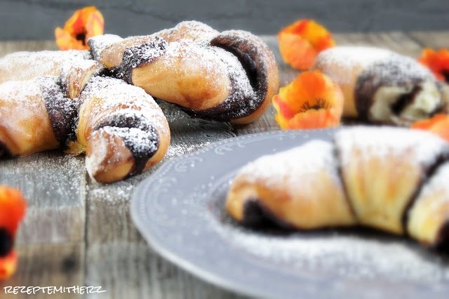 Schokoladen-Hörnchen, Thermomix Rezept Schokoladen-Hörnchen, Thermomix Rezept