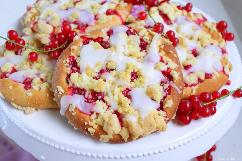 Johannisbeer Streuseltaler – lecker wie vom Bäcker