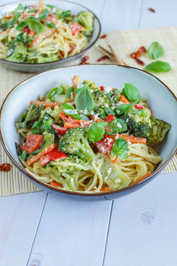Thai Spaghetti mit knackigem Gemüse