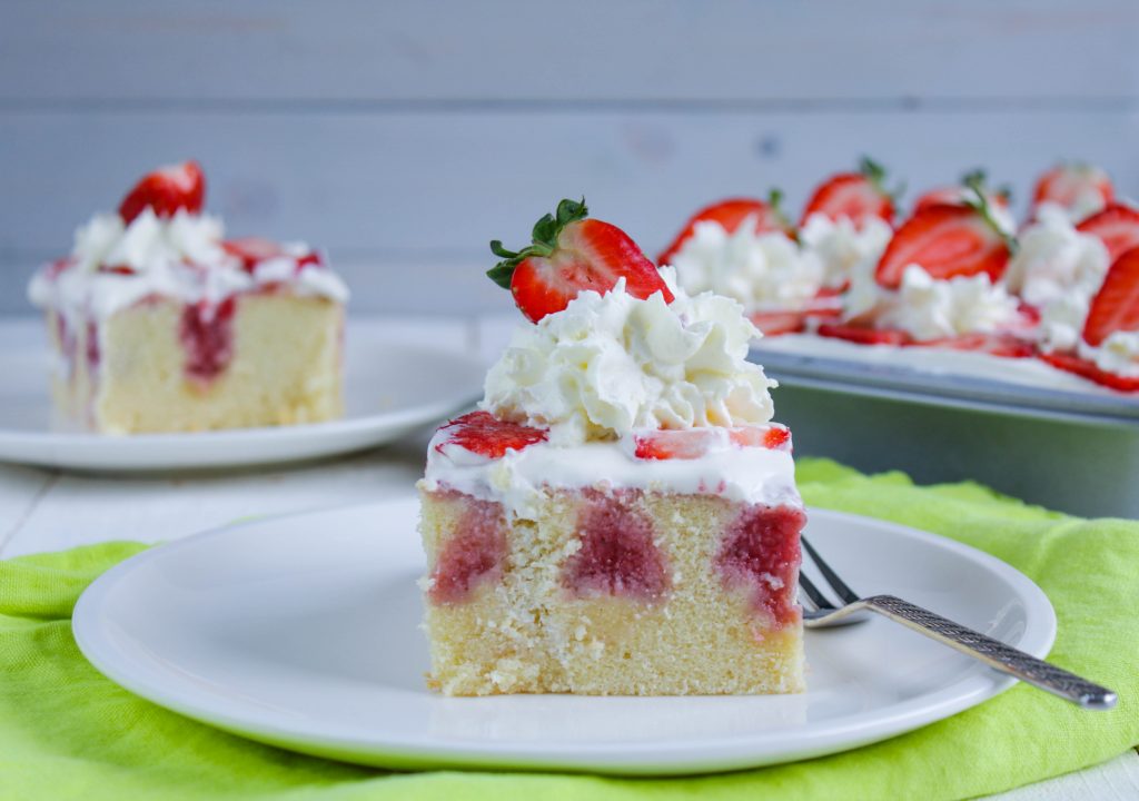 Erdbeer „Poke“ Cake