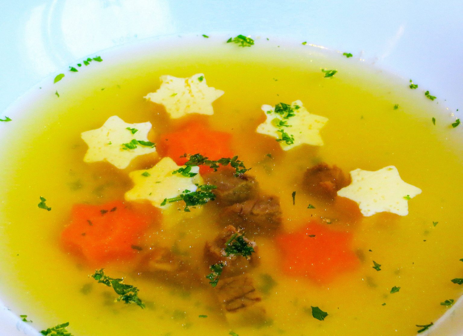 Klare Suppe mit Eierstich-Sternen – Food with Love – Thermomix Rezepte ...