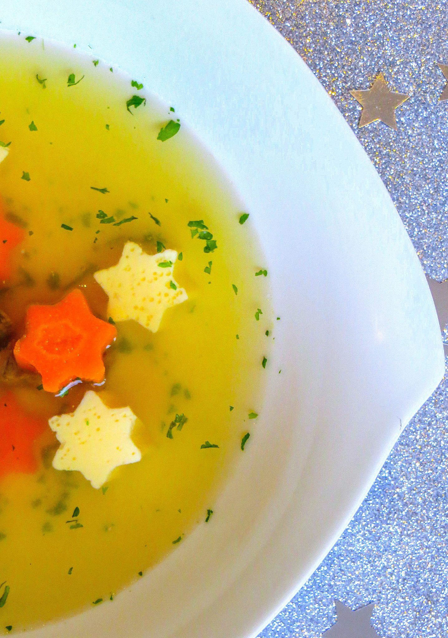 Klare Suppe mit Eierstich-Sternen – Food with Love – Thermomix Rezepte ...