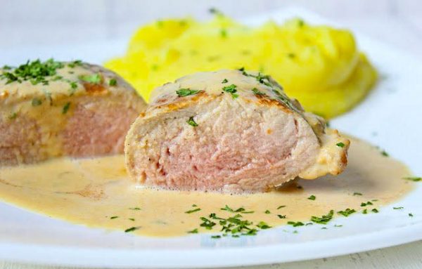 Schweinefilet Sous Vide mit Pfefferrahmsoße und Kartoffelpüree – Food ...