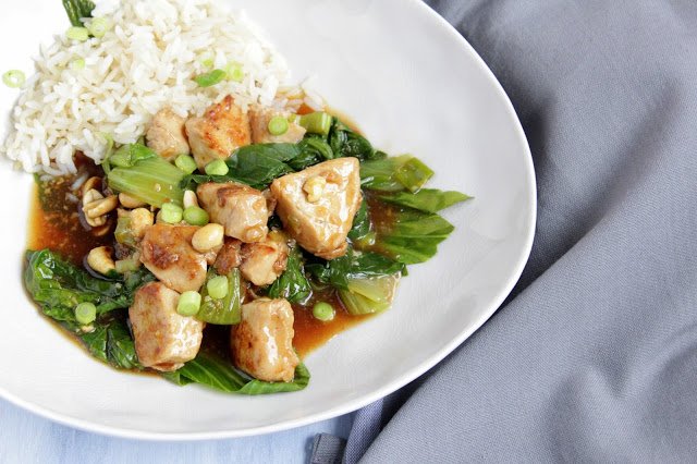 Hühnchen Kung Pao mit Pak Choi und Reis – food with love