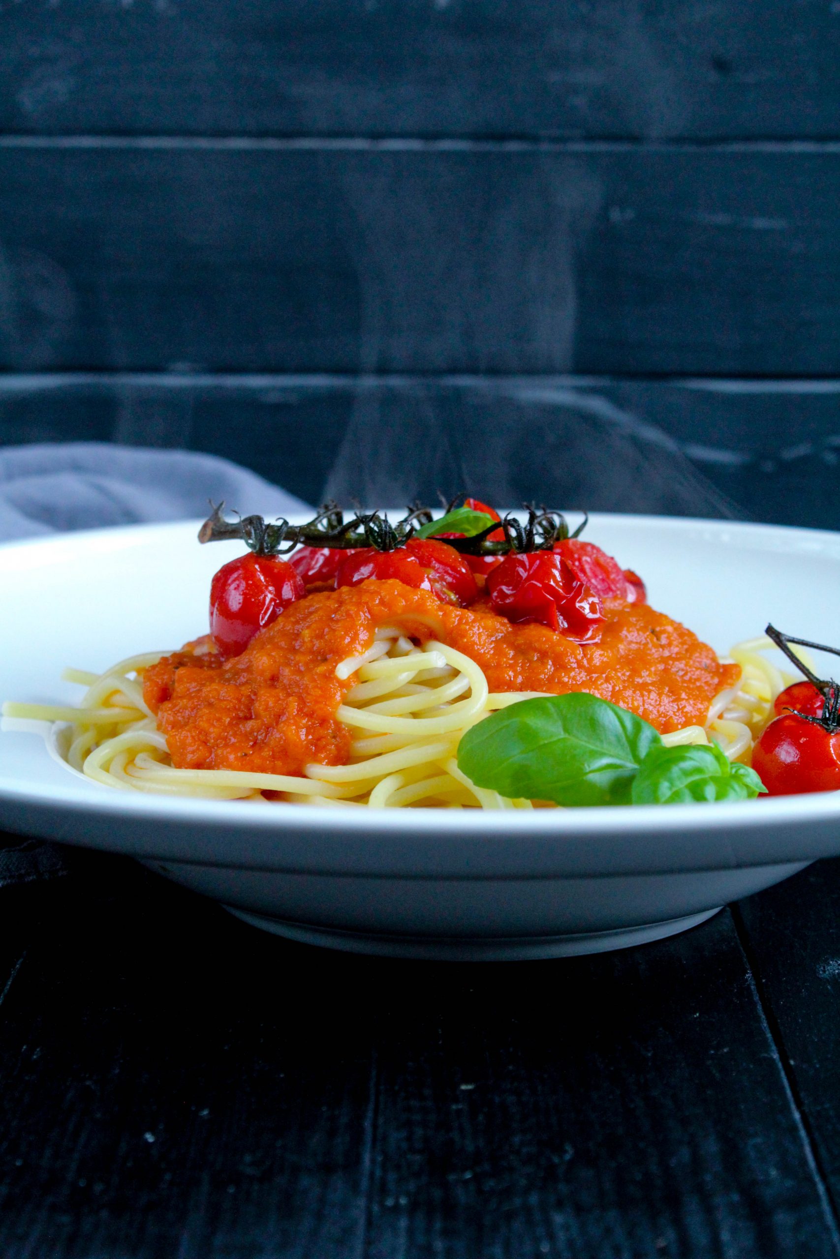 Pasta mit Tomaten-Avocado-Sauce – Food with Love – Thermomix Rezepte ...