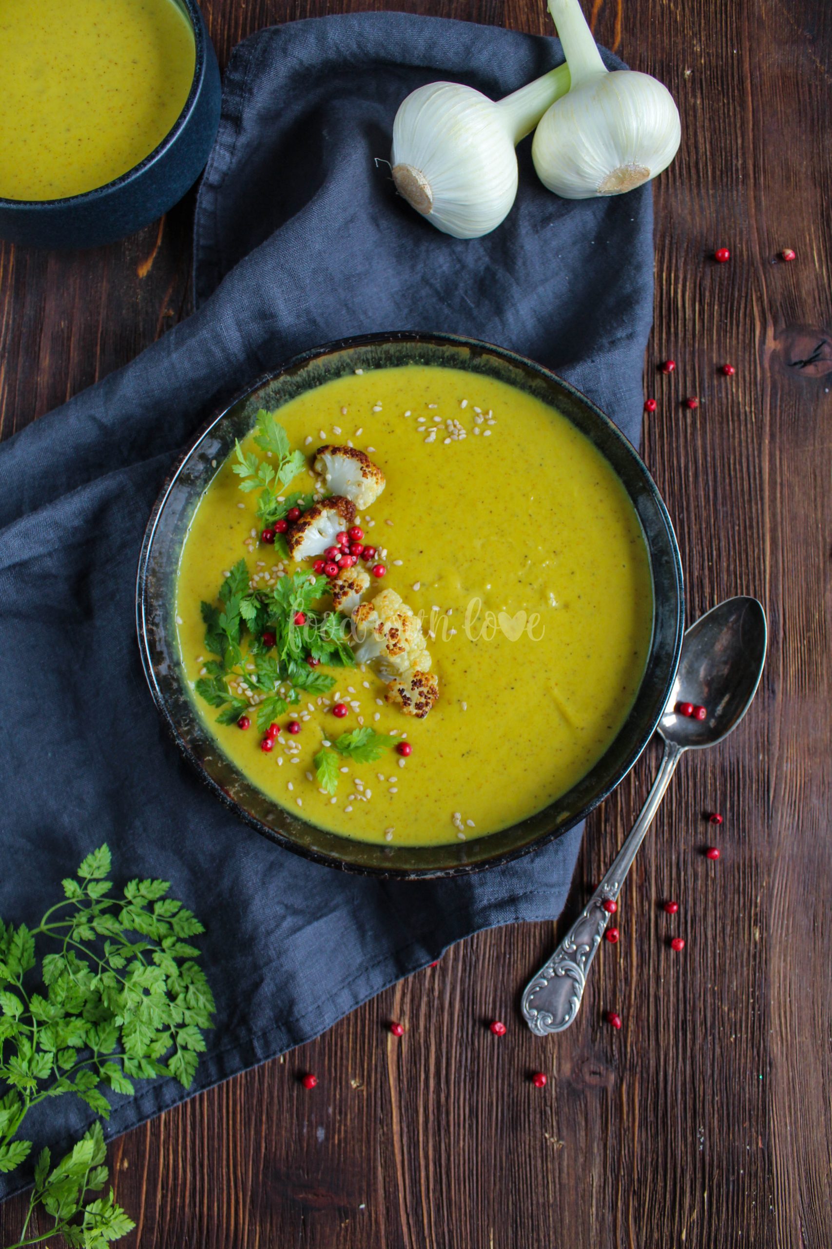 Ofengeröstete Blumenkohlsuppe