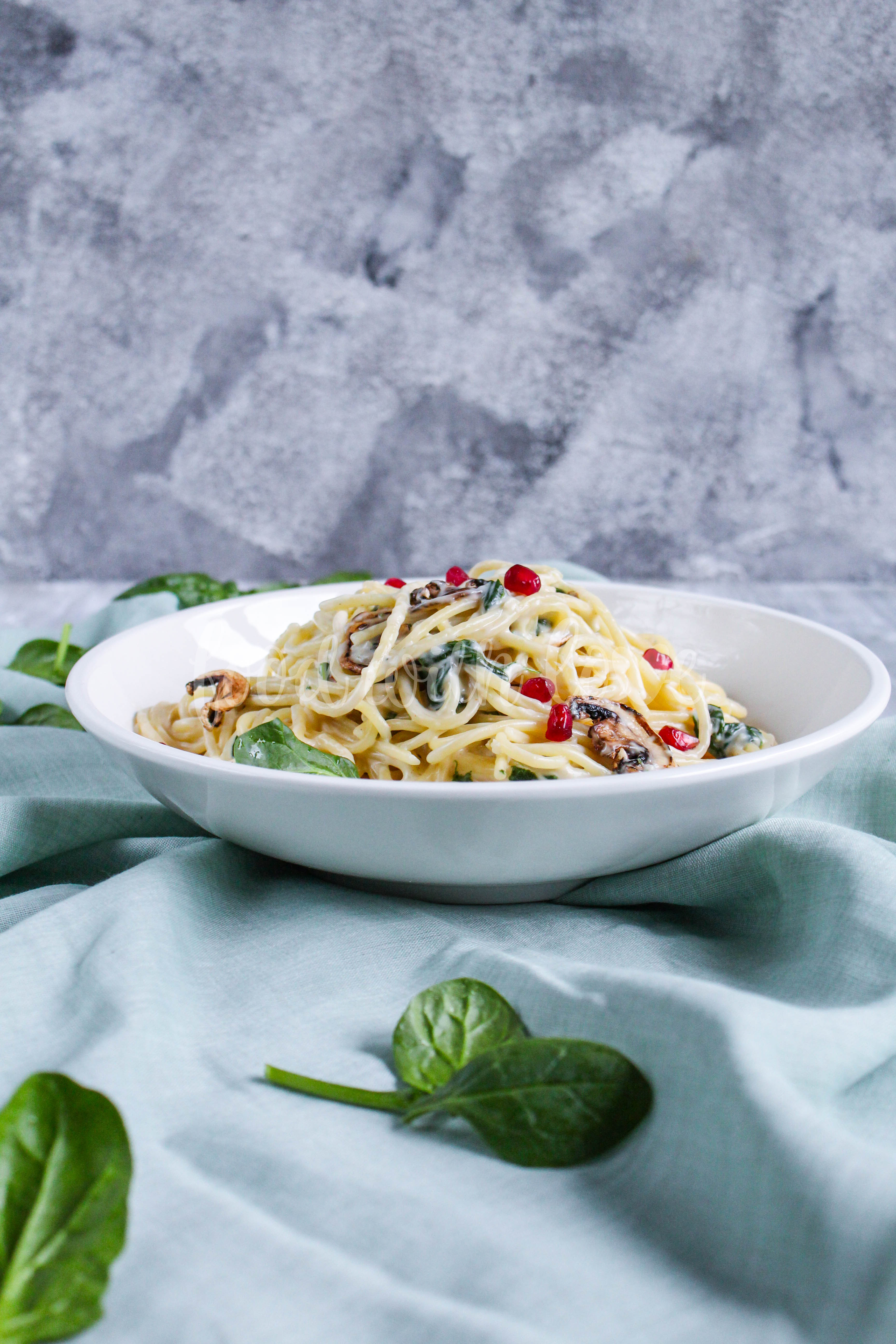 Pasta mit Gorgonzola-Spinat-Sauce