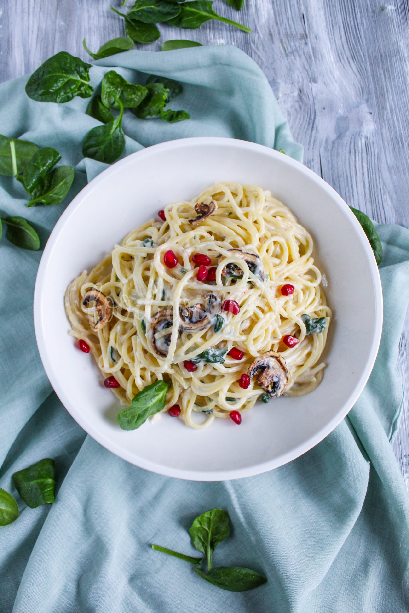 Pasta mit Gorgonzola-Spinat-Sauce – food with love