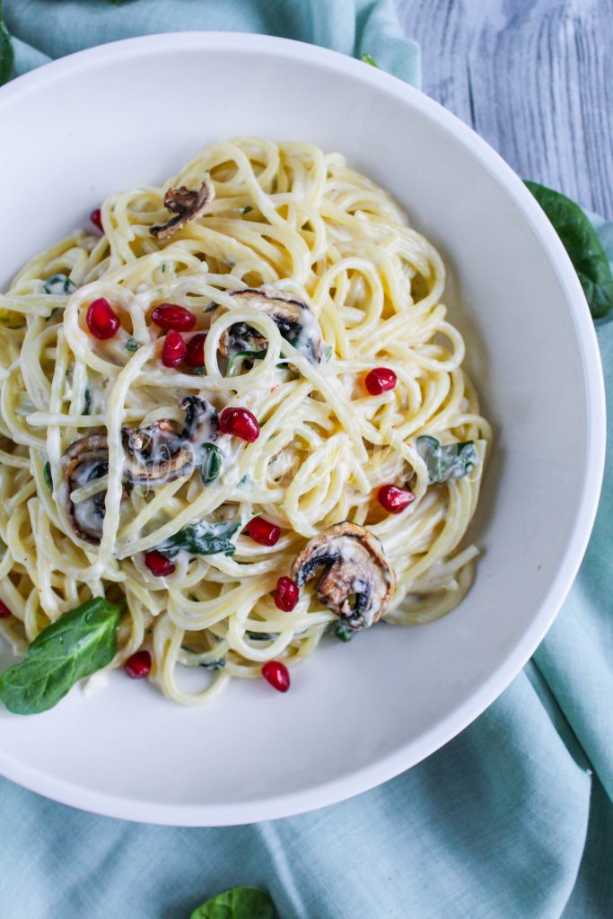 Pasta mit Gorgonzola-Spinat-Sauce