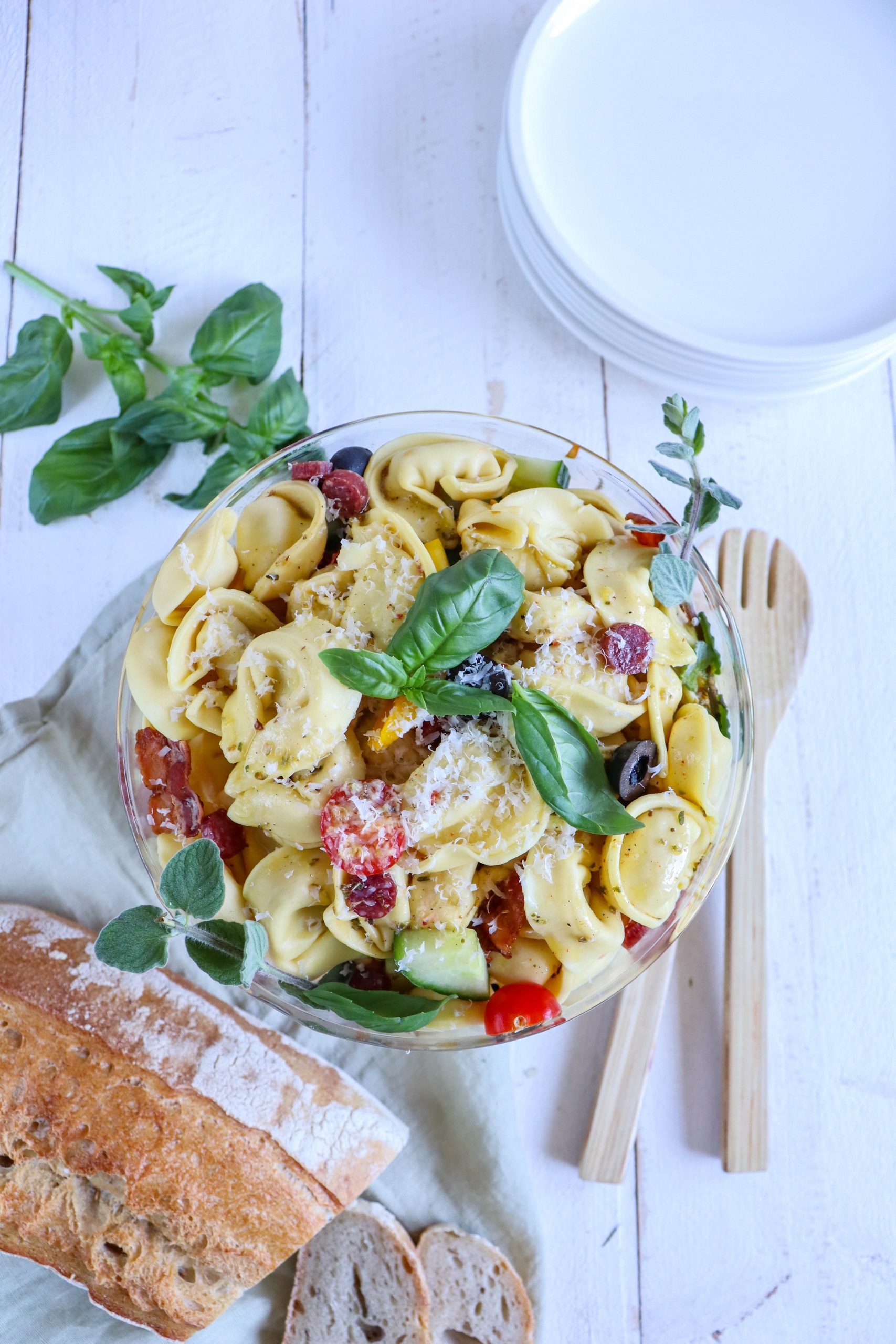 Pizza Tortellini Salat