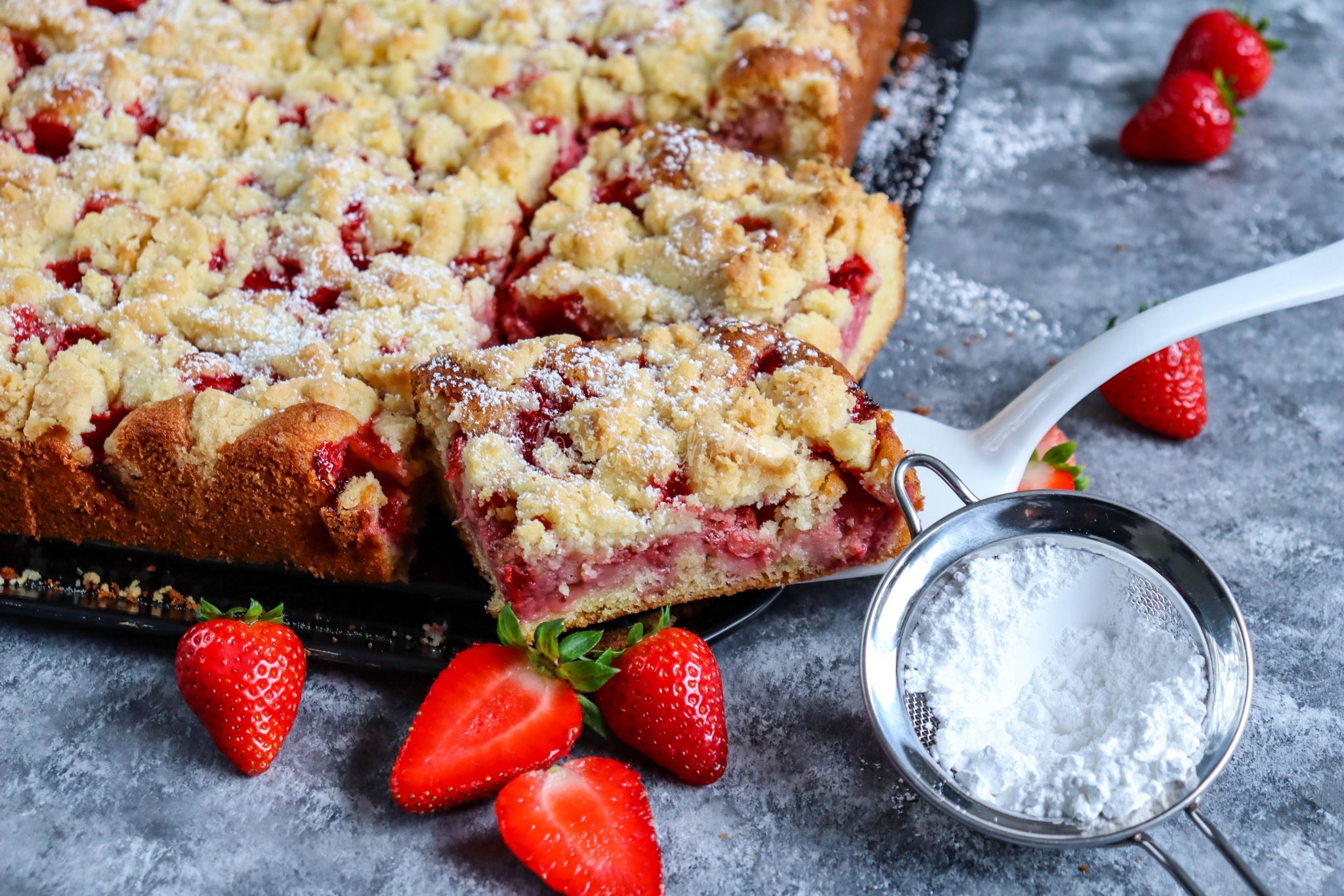 Erdbeer-Streuselkuchen – food with love