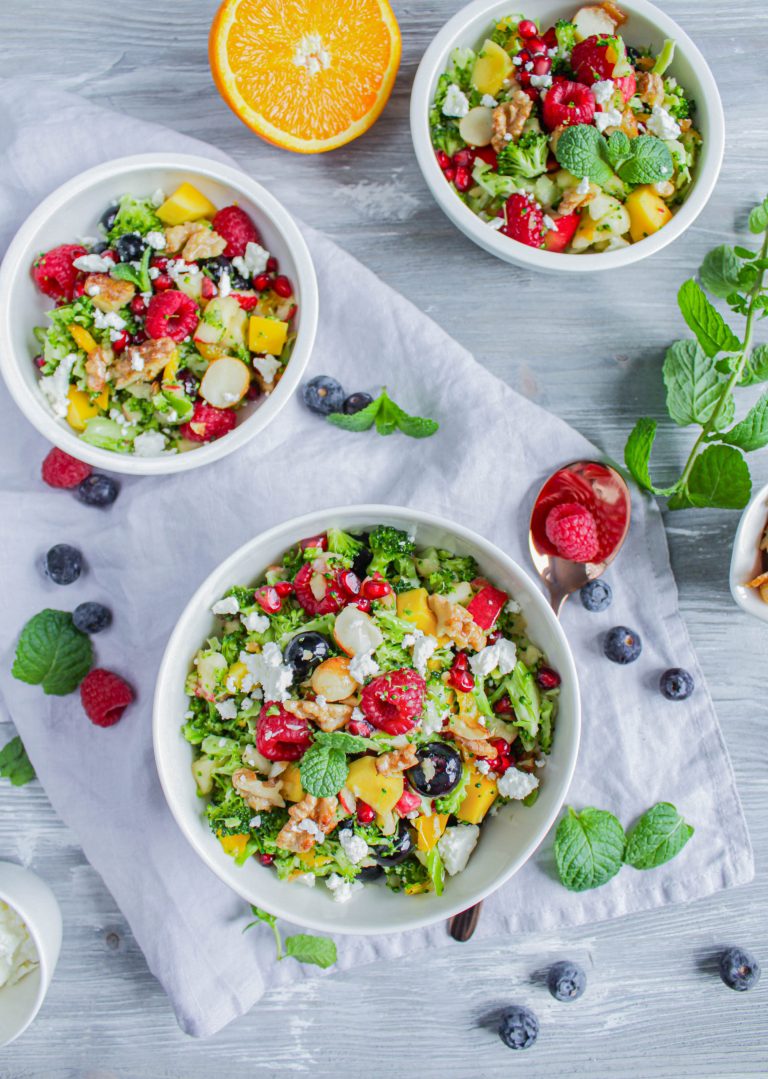 Sommersalat | Brokkolisalat mit Früchten – food with love