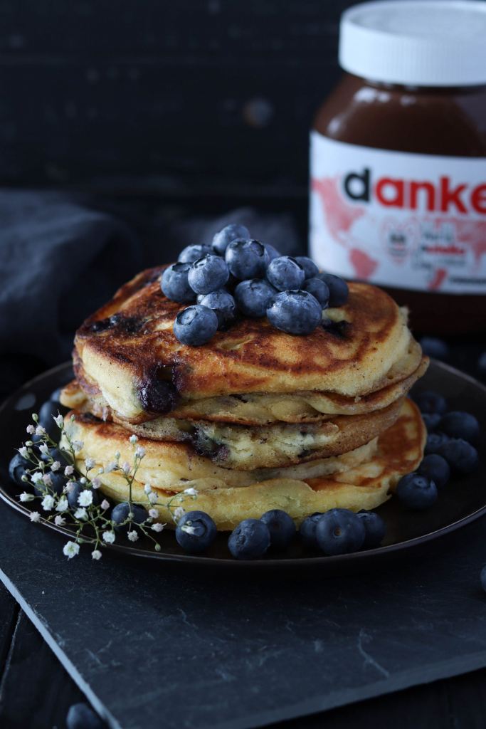 Joghurt Beeren Pancakes mit nutella® – food with love