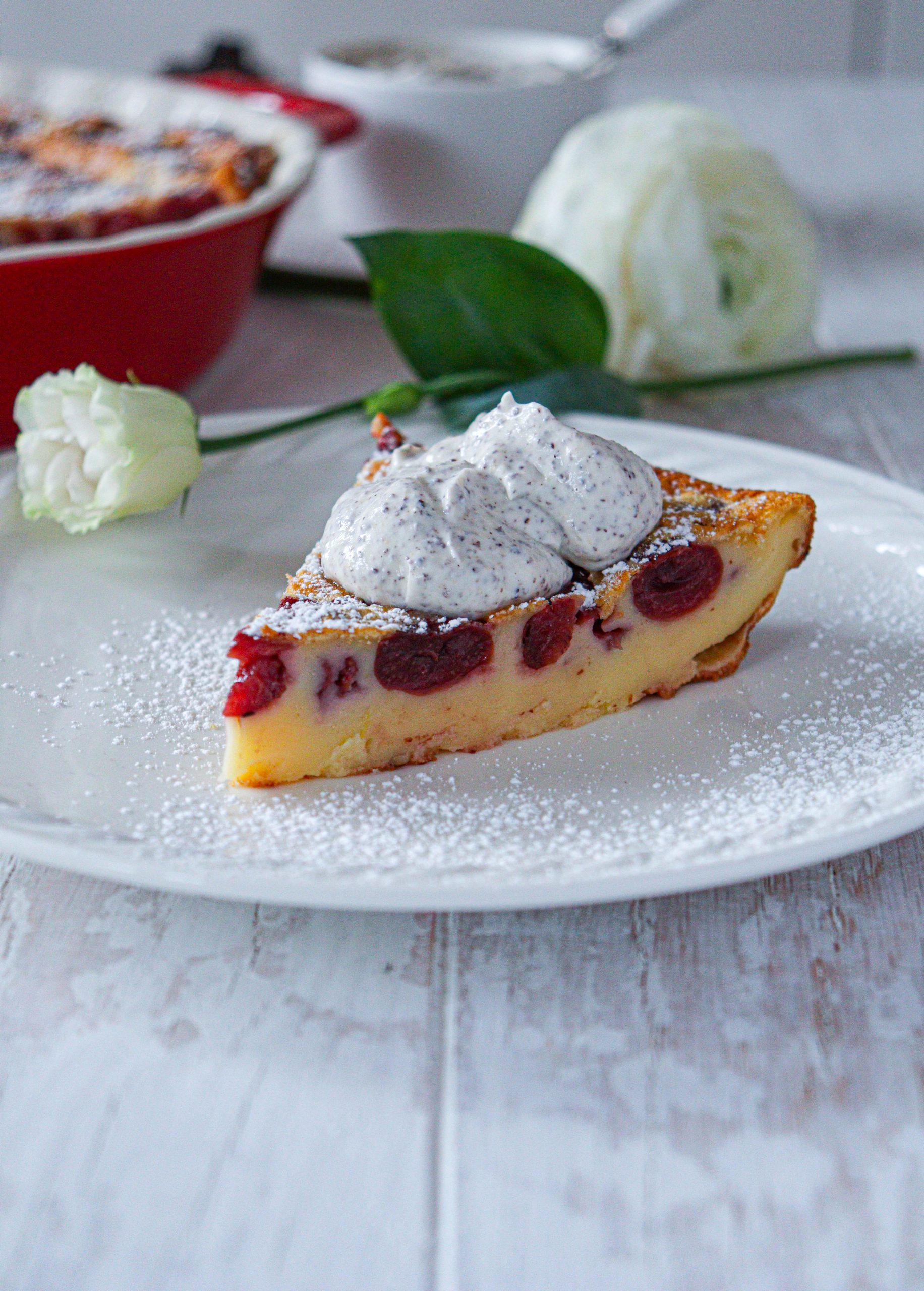 Kirsch-Clafoutis mit Mohn-Schmand-Creme