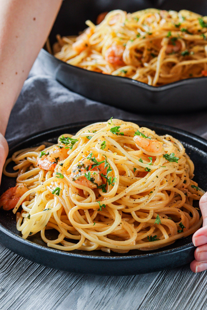 Pasta mit Garnelen in Tomaten-Sahnesauce – food with love