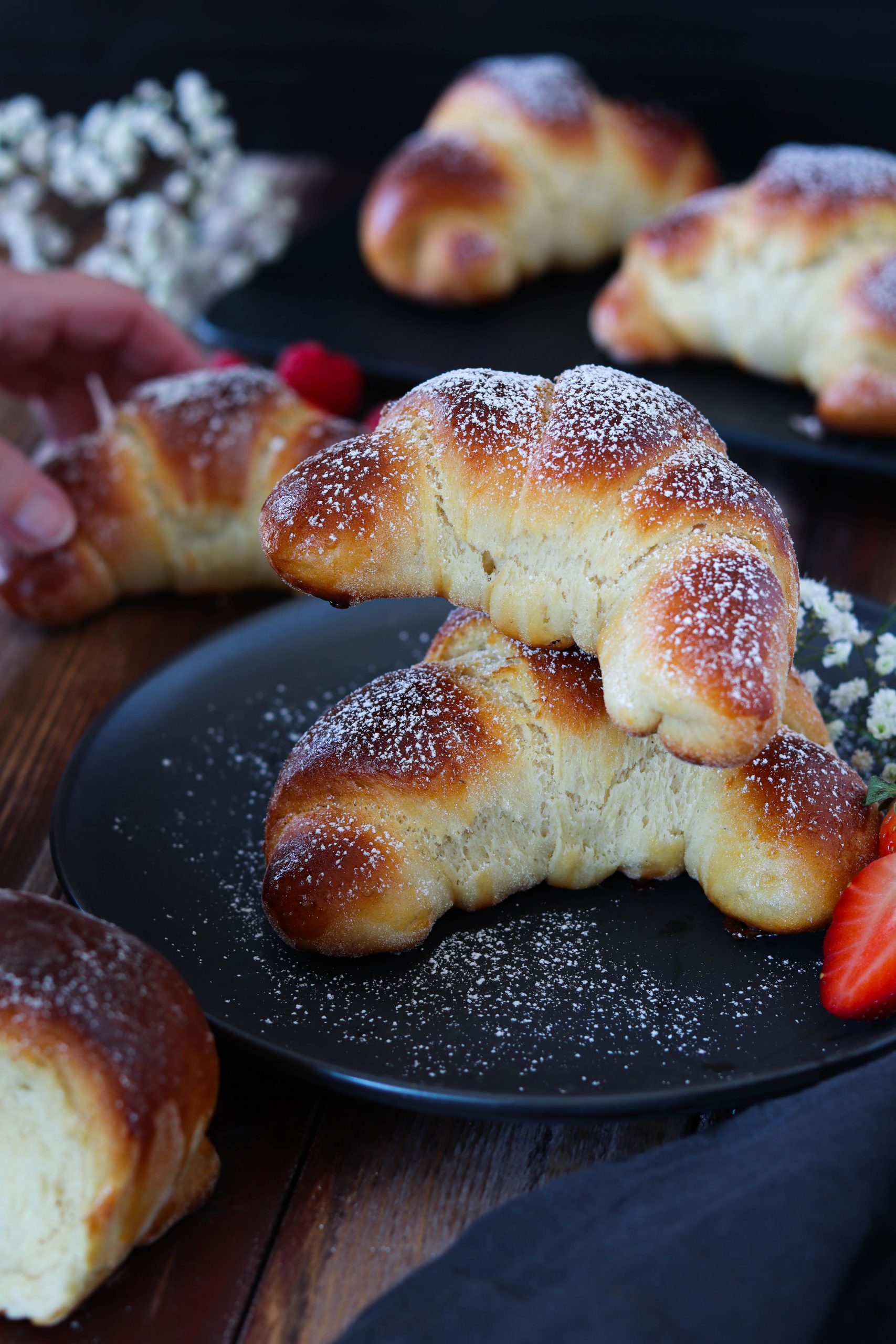 Süße Frühstücks-Hörnchen - LieberBacken