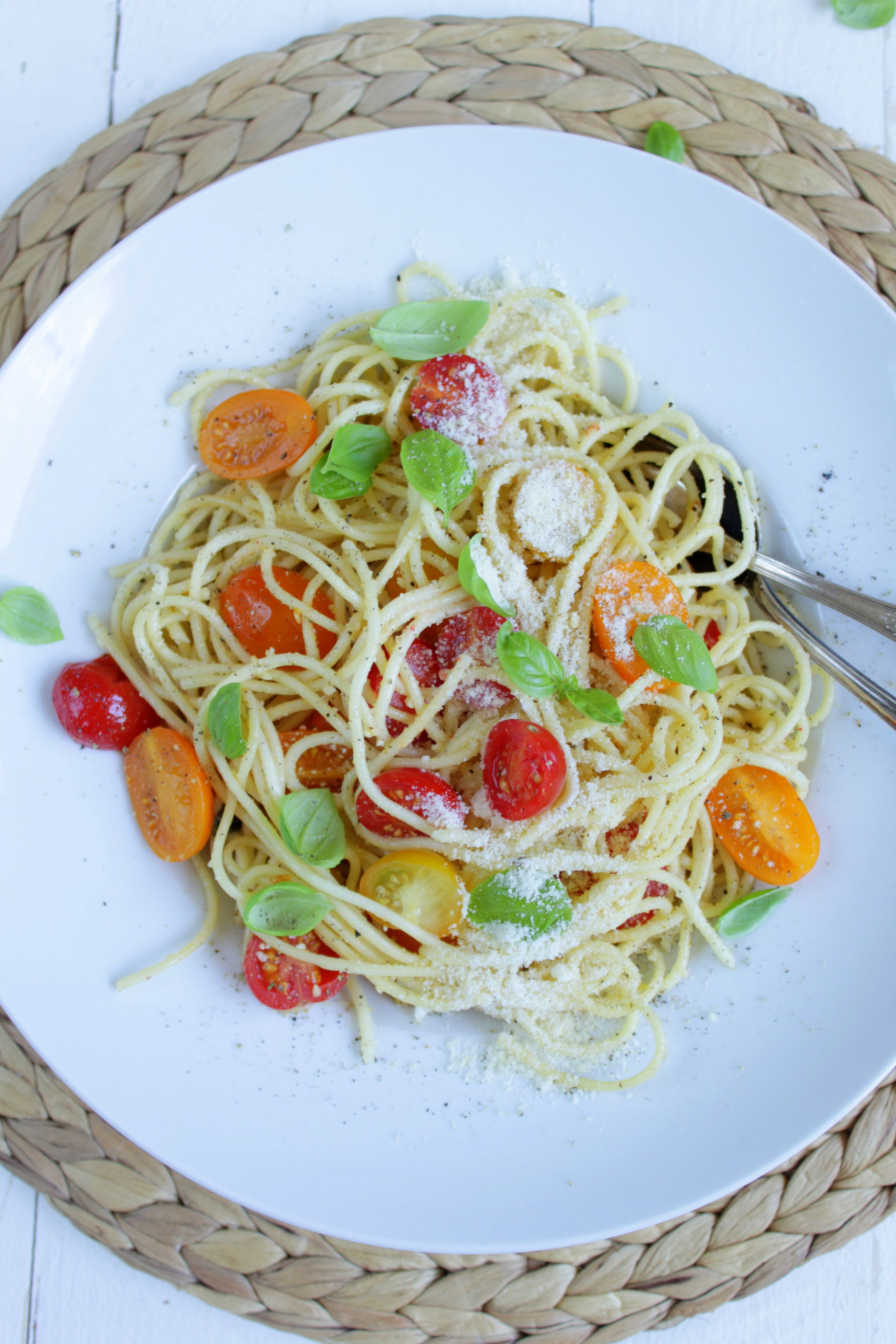 Pasta mit bunten Tomaten und Basilikum – Food with Love – Thermomix ...