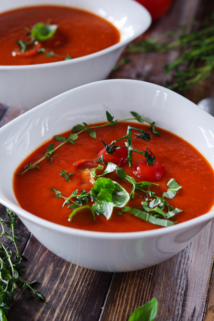 Tomaten-Basilikum-Suppe mit Thymian