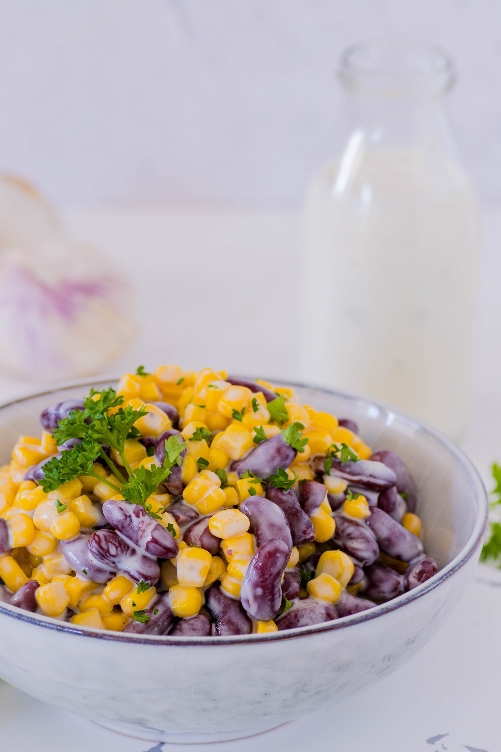 Bohnen-Mais-Salat mit Knoblauchdressing – food with love