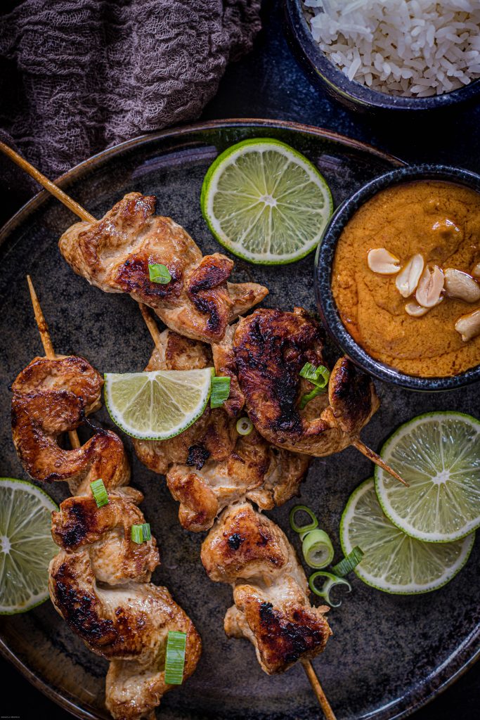 Hähnchen-Saté mit Erdnusssauce | Hähnchen-Satay – food with love