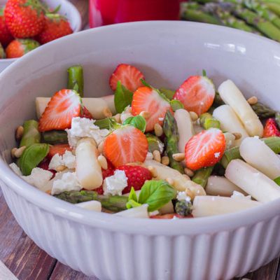 Spargel-Erdbeer-Salat