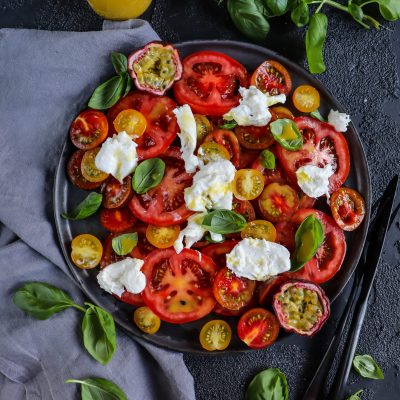 Tomatensalat mit Maracujadressing und Burrata W-6